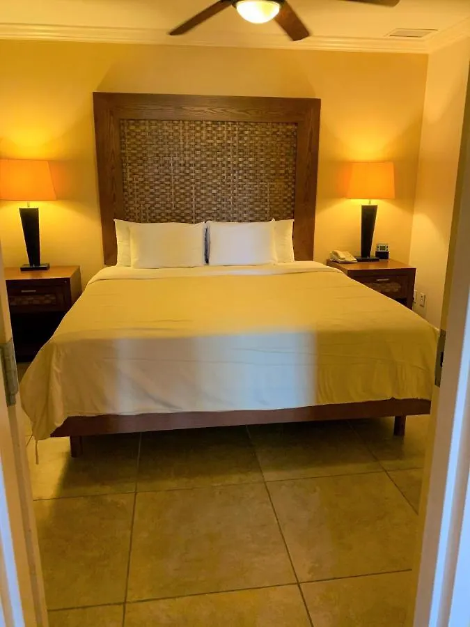 Executive Real Estate At Divi Golf Aparthotel Oranjestad 4*,